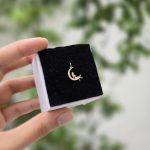 آویز ماه و دختر