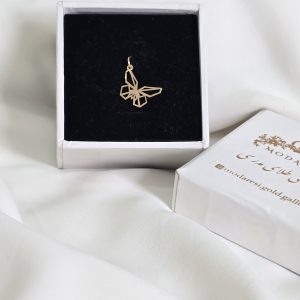 آویز پروانه خط دار